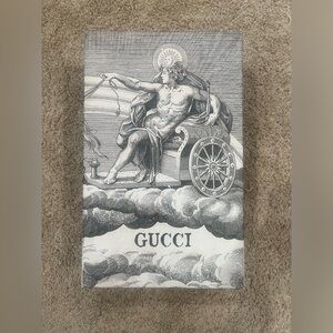 Gucci box